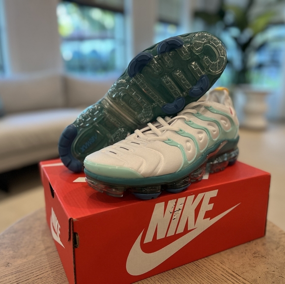 Nike air vapormax plus white blue red - Picture 5 of 6